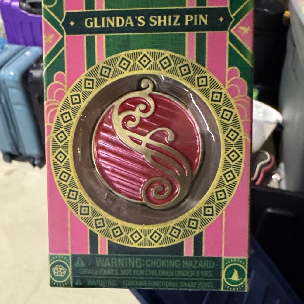 Glinda's Shiz Pin in Pink and Gold